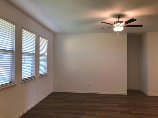 Foto del edificio - 1431 Mesquite Ln