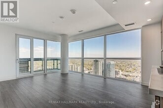 Building Photo - 39-4239 Roehampton Ave