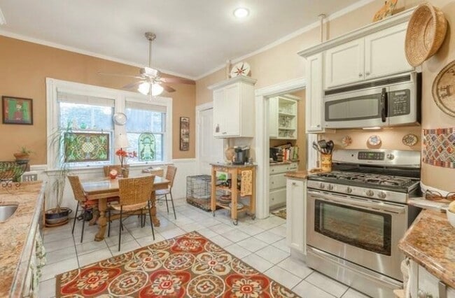 Photo - 53 University Rd Apartment