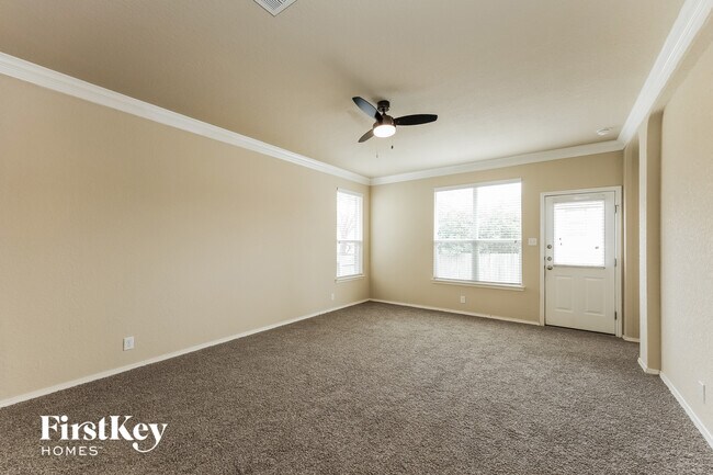 Building Photo - 10834 Mustang Oak Dr