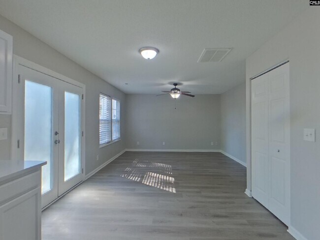 Foto del edificio - 925 Schofield Ln