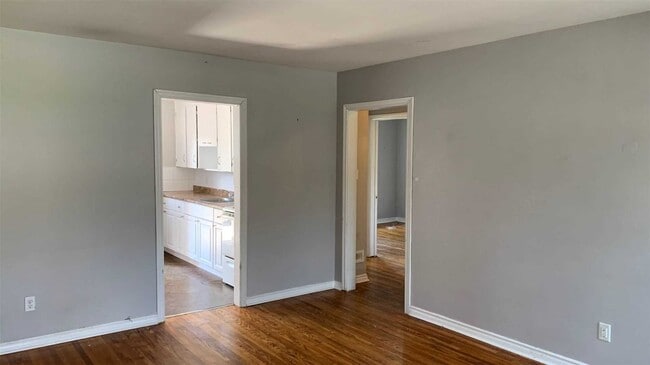 Building Photo - 1267 Clonsilla Ave
