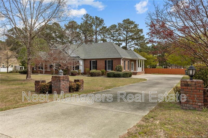Foto principal - 2423 Cypress Lakes Rd