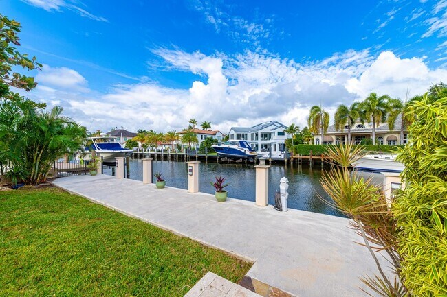 Foto del edificio - 2519 Barcelona Dr