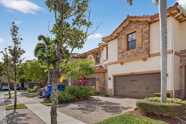 Foto del edificio - 8435 Blue Cove Way