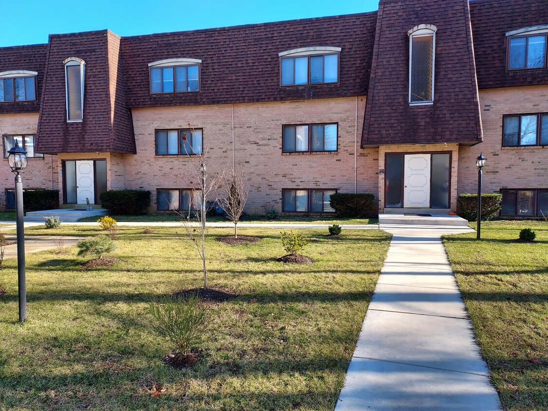 33 Windermere Ave Unit B103, Lansdowne, PA 19050 Apartments in