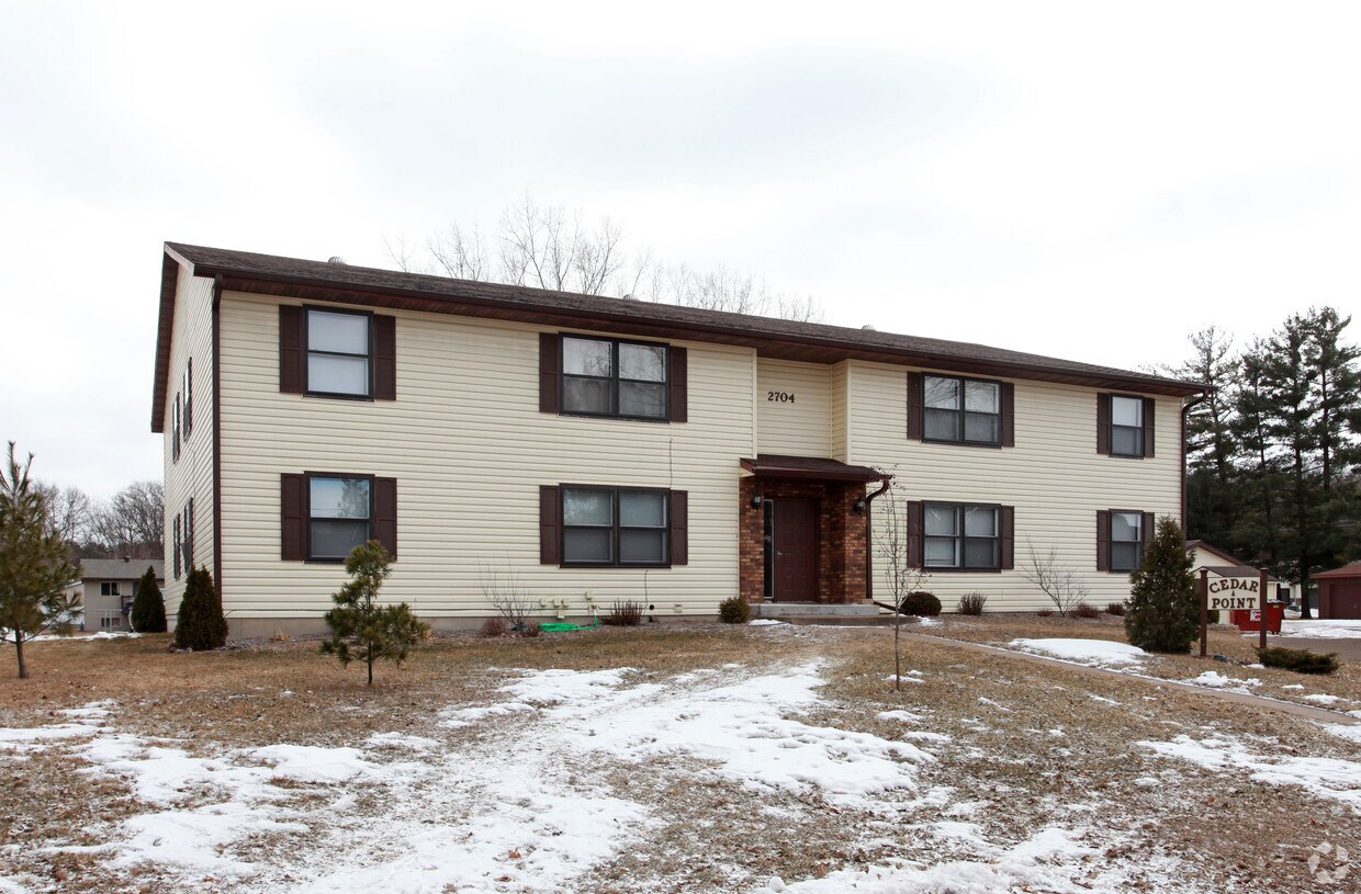 2704 Nelson Dr, Menomonie, WI 54751 Apartments in Menomonie, WI