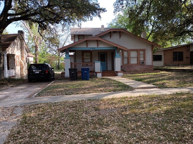 Building Photo - 1210 Kayton Ave