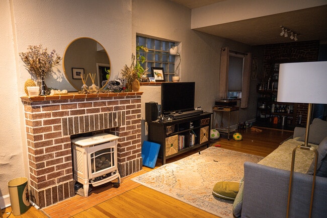 Building Photo - 2537 W 36th Ave