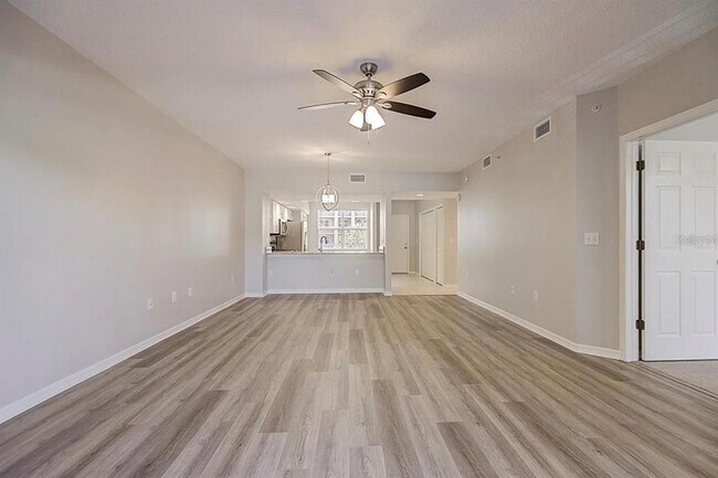 Foto del edificio - 960 Starkey Rd