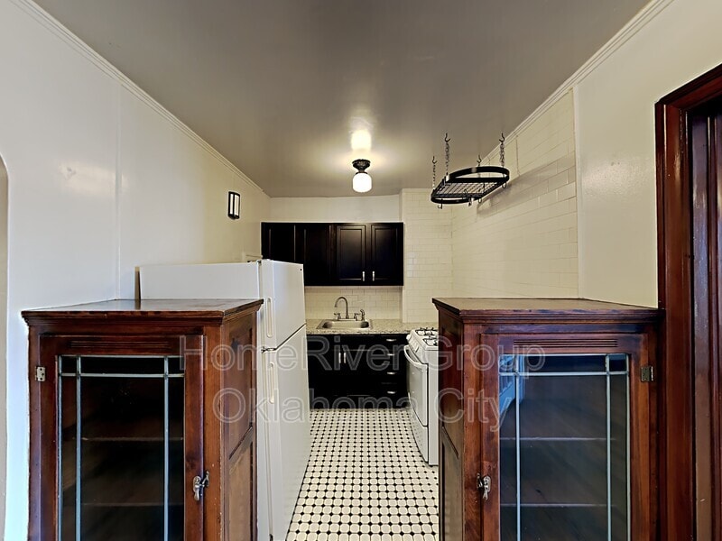 Building Photo - 2309 N Walker Ave