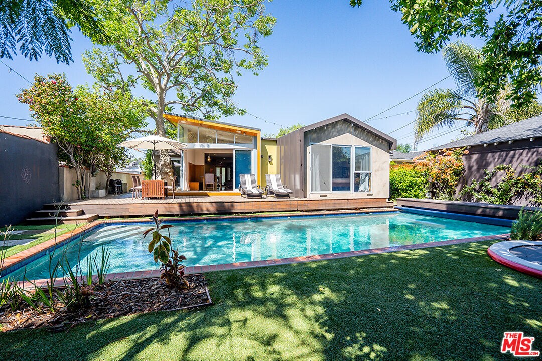Foto principal - 4548 Farmdale Ave