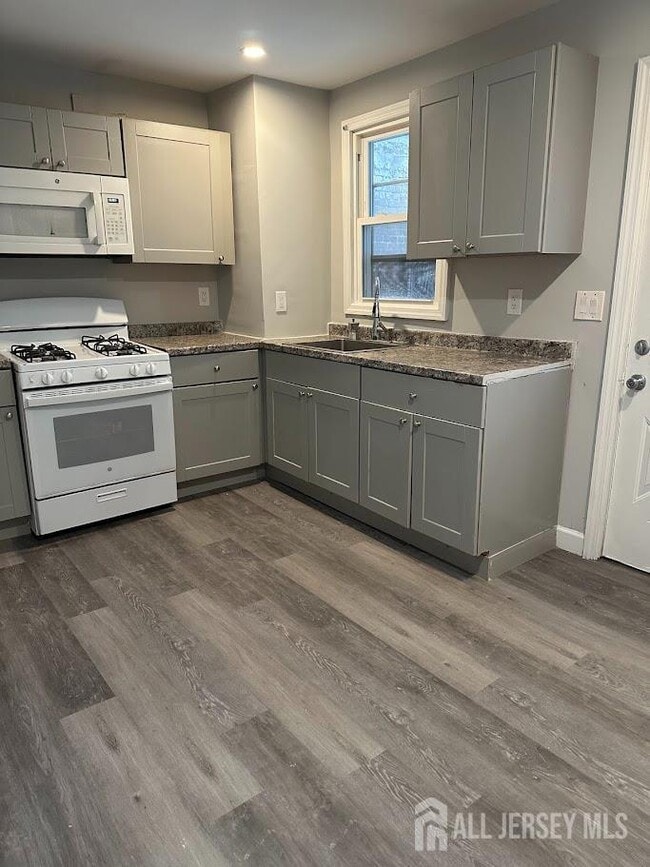 Foto del edificio - 690 State St