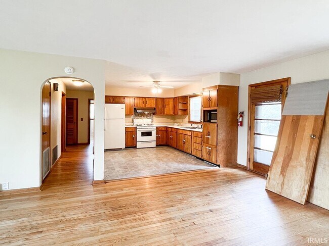 Foto del edificio - 4336 E 10th St