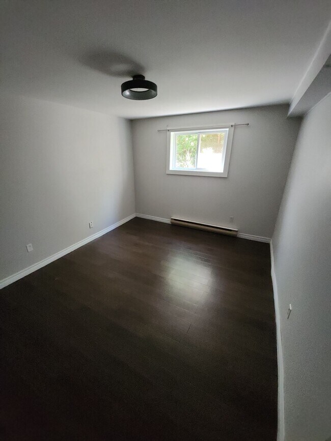 Photo du bâtiment - 30 Parkwood Dr