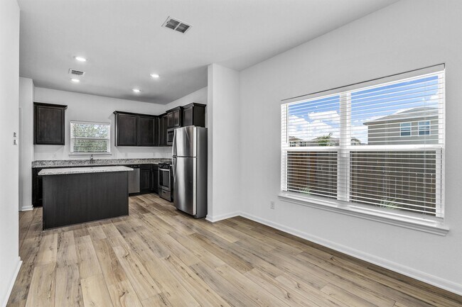 Building Photo - 10856 Quinn Ct