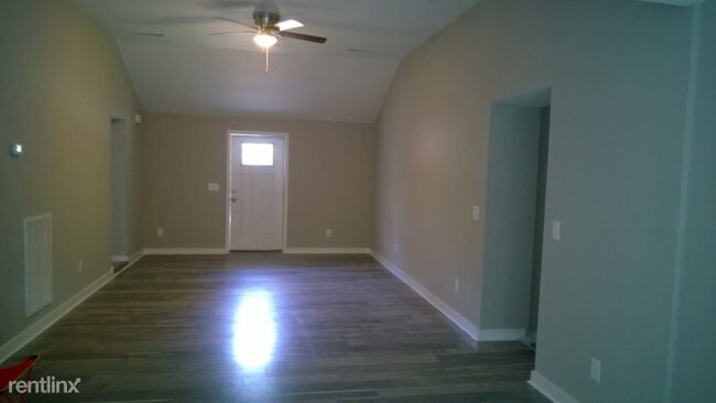 Building Photo - 3 br, 2 bath House - 209 February St