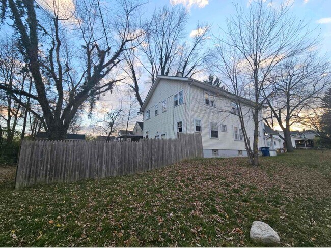 Foto del edificio - 1600 Hearthstone Dr