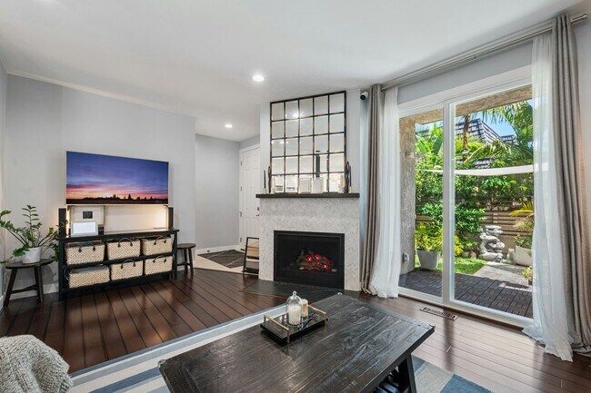 Foto del edificio - 2115 Farrell Ave