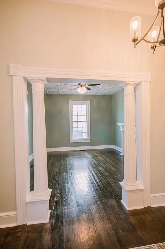 Foto del edificio - Newly Renovated & Spacious 4bed/2bath