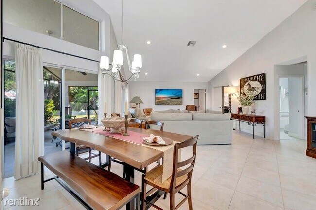 Foto del edificio - 3 br, 2 bath House - 23316 Water Cir