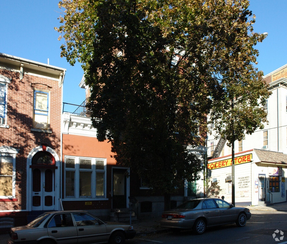 Foto del edificio - 120-122 N 8th St