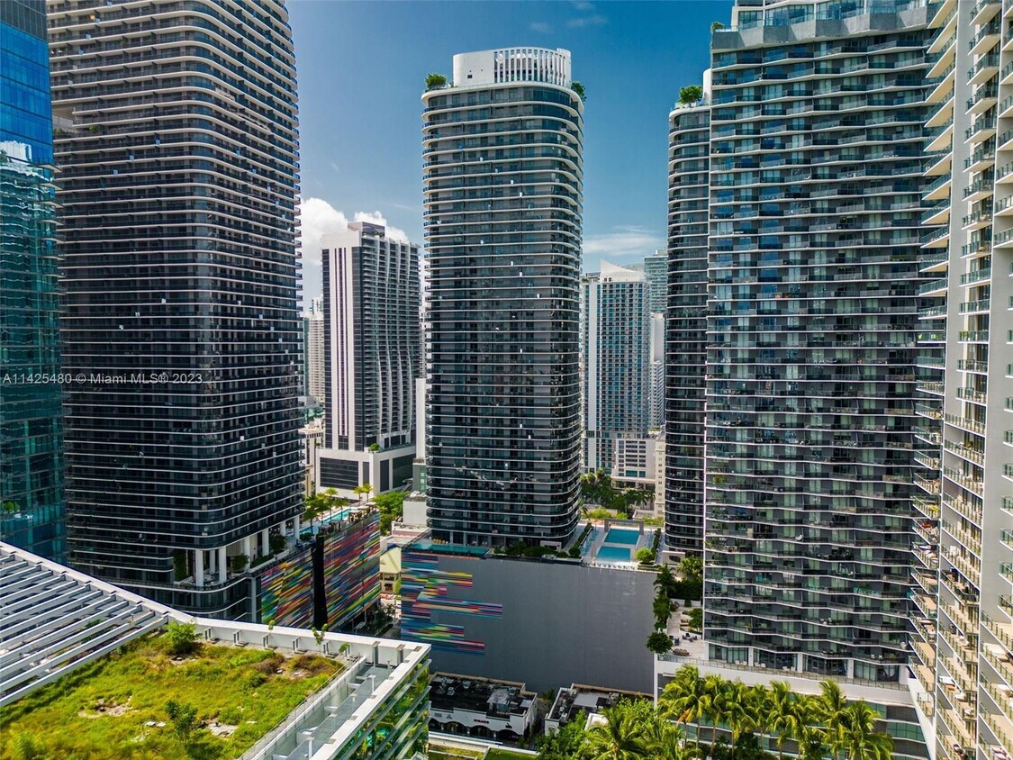 Foto principal - 45 SW 9th St