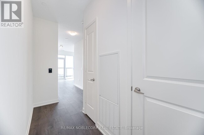 Building Photo - 38 Annie Craig Dr