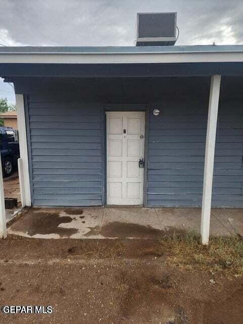 Building Photo - 247 Carnes Rd