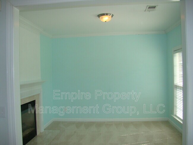 Foto del edificio - 1193 Landon Pl Dr