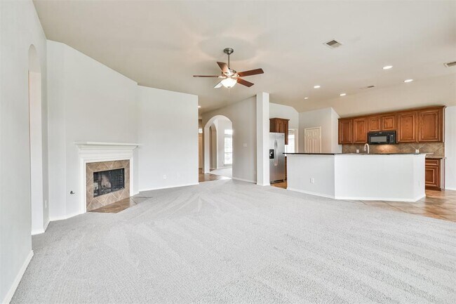 Building Photo - 15922 Azalea Shores Ct