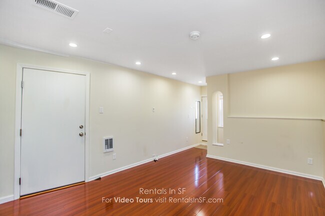 Building Photo - 768 Rolph St