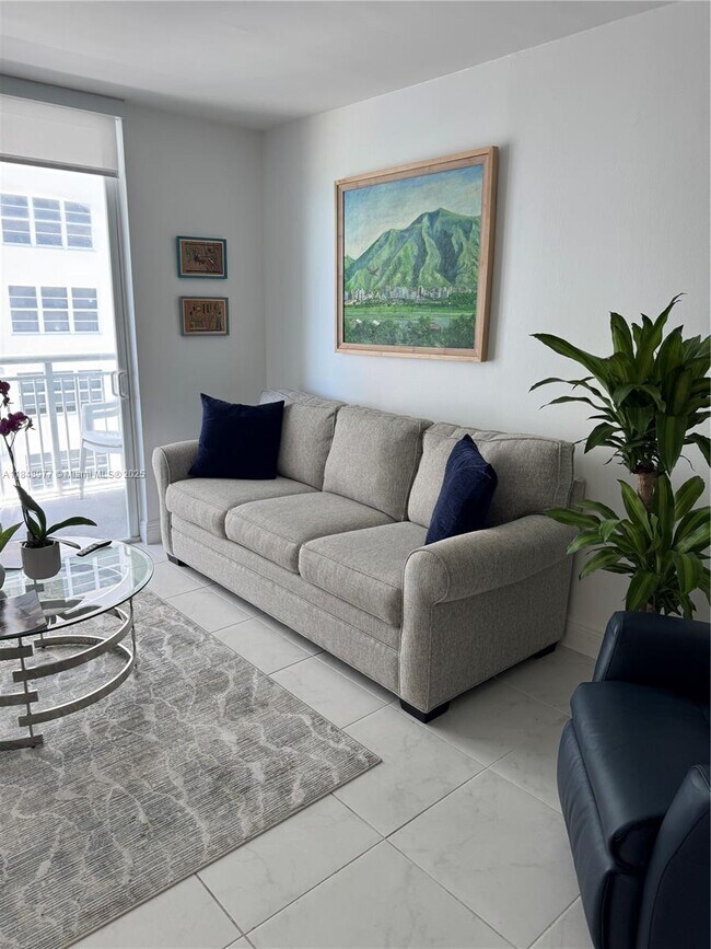 Foto del edificio - 6969 Collins Ave