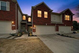 Building Photo - 7228 Mediterranean Dr