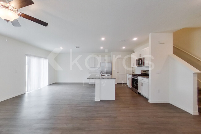 Building Photo - 32122 Katelin Cir