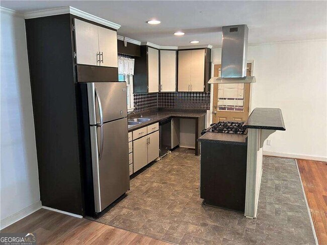 Foto del edificio - 150 Sherwood Dr