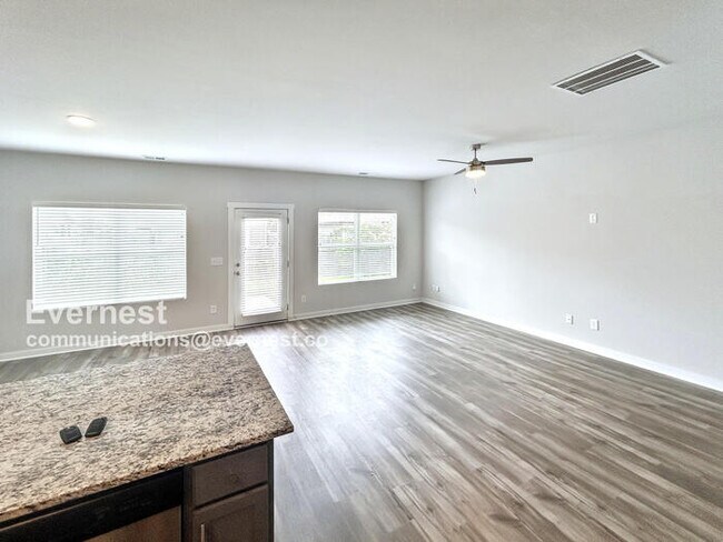 Foto del edificio - 5587 Cheshire Cove Pl