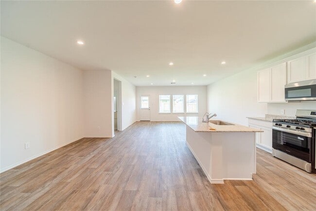 Building Photo - 30831 Khepri Ct