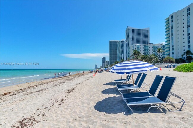 Building Photo - 3725 S Ocean Dr