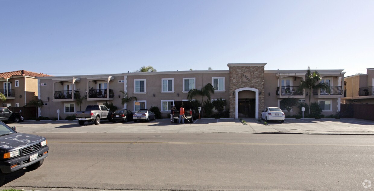 Foto del edificio - 4655 Ohio St