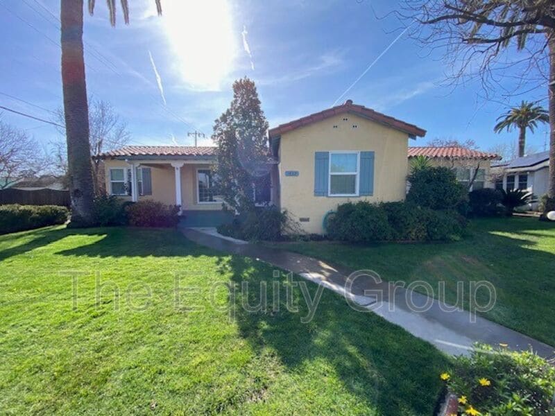 1832 Riverside St, Kingsburg, CA 93631 House Rental in Kingsburg, CA
