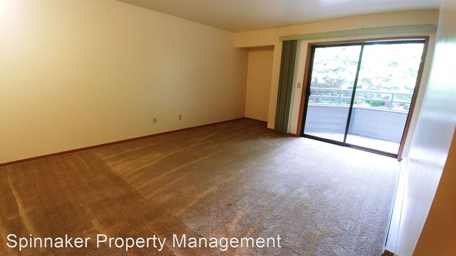 Building Photo - 16449 Ambaum Blvd S