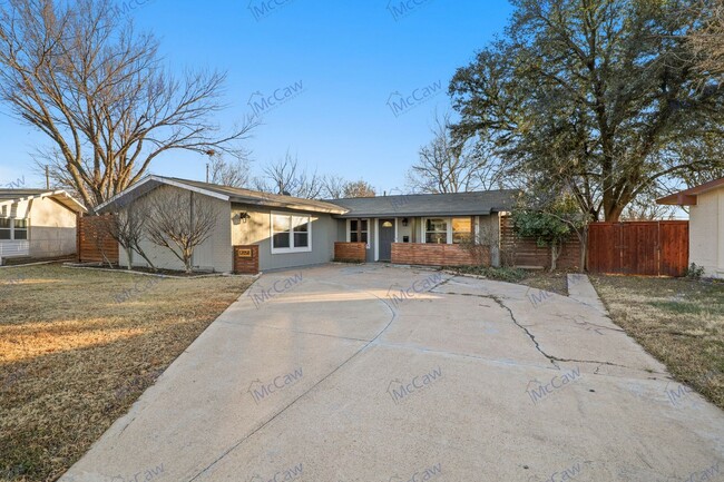 Foto del edificio - Stunning 3/2 in Dallas close to Farmers Br...