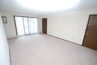 Foto del edificio - 216 N Brown Rd