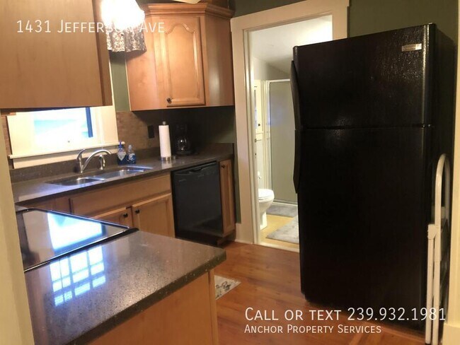 Foto del edificio - 1431 Jefferson Ave