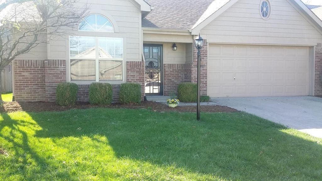 10768 Belair Dr, Indianapolis, IN 46280 House for Rent in