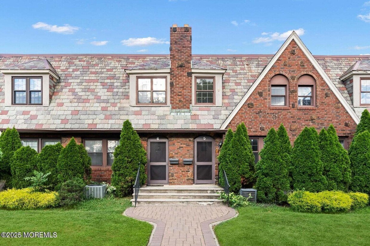 Foto principal - 1001 Norwood Ave