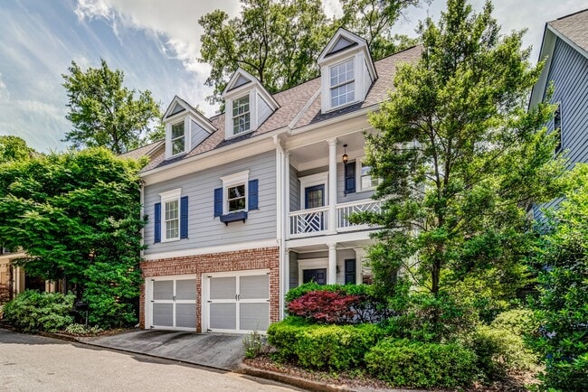 Foto del edificio - 1329 Edmund Park Dr NE