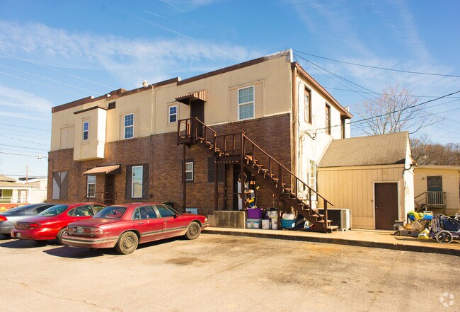 Building Photo - 1202 Duncan Ave