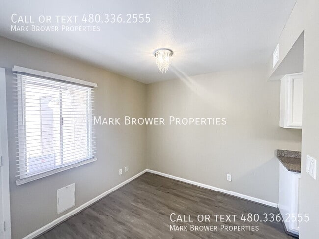 Building Photo - 4151 N 81st St
